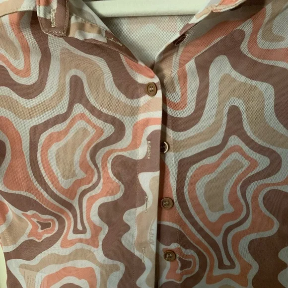 The Kript Retro Sheer Top - Picture 3 of 6